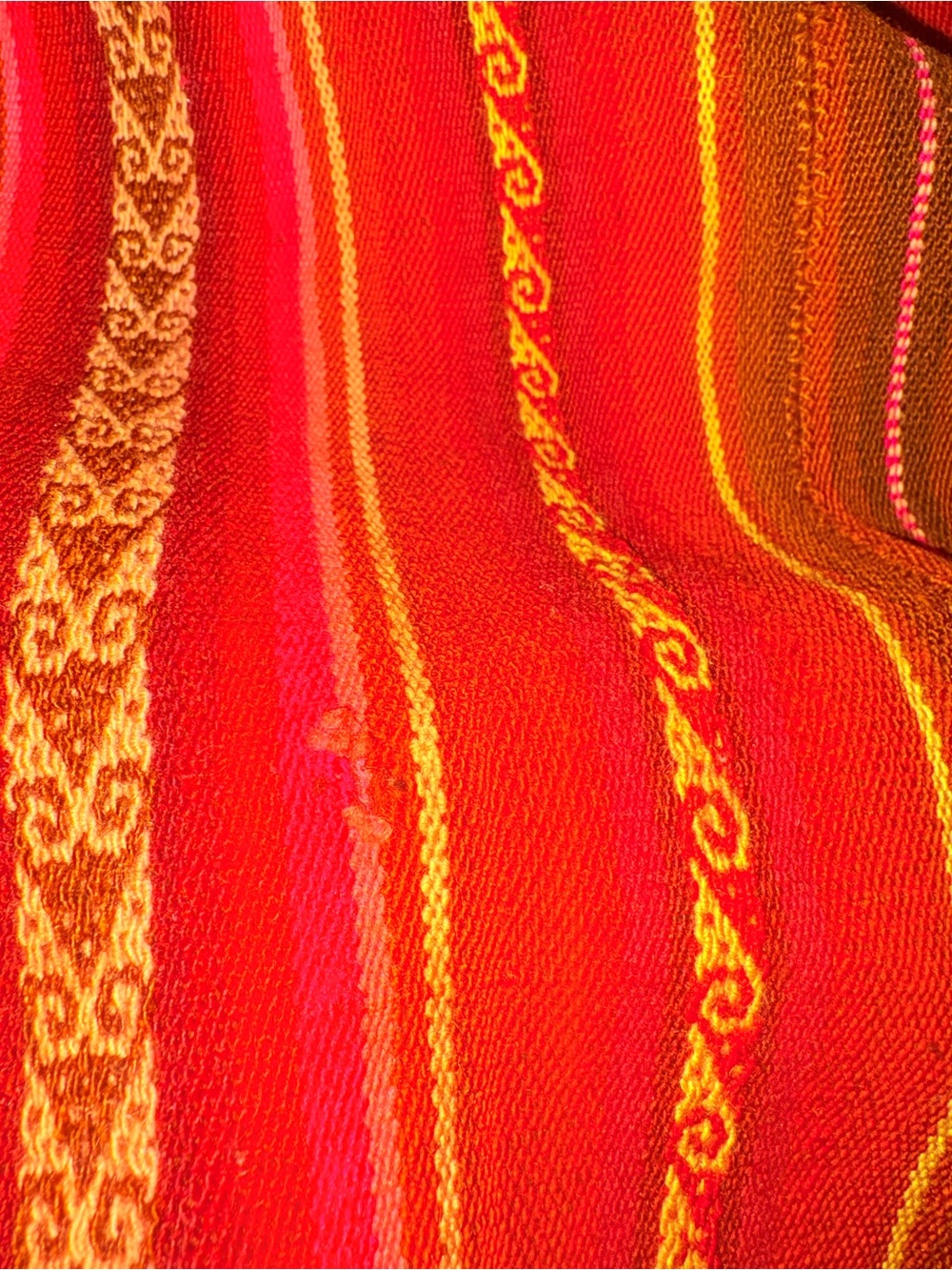 Vintage Peruvian Textile - Picture 6 of 12